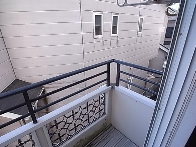 フロレス前原のバルコニー
