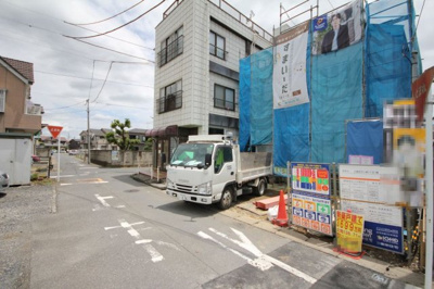 【前面道路含む現地写真】 | 戸ヶ崎1丁目1棟3,699