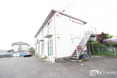 【エントランス】 | ロイヤル平成