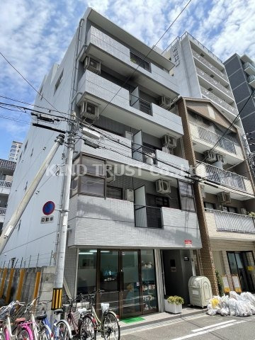 宮本ビルの外観