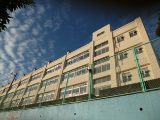 【周辺】 | 日野南小学校まで約８００メートル。