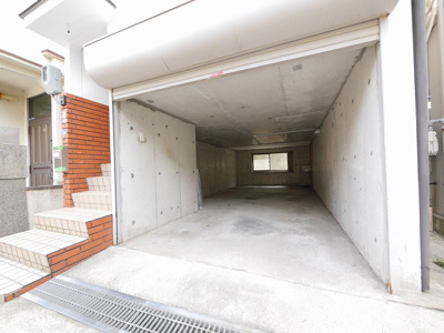 【駐車場】 | 星陵台5丁目貸家 | 高さ「172ｃｍ」