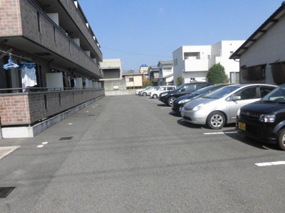 【駐車場】 | エスト・クレールⅡ | 完成写真