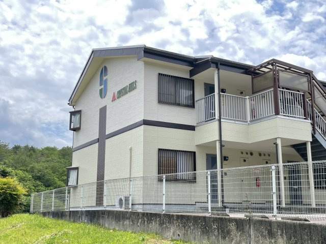 CRYSTAL HILLSの外観