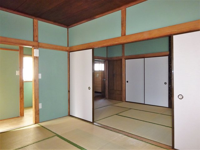 長谷川アパートの居間・リビング