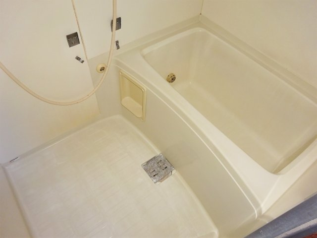 長谷川アパートの浴室