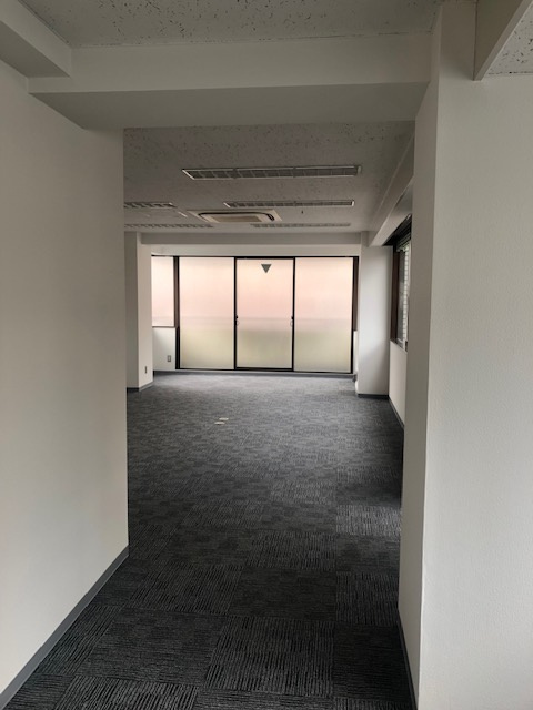 実森ビルの内装