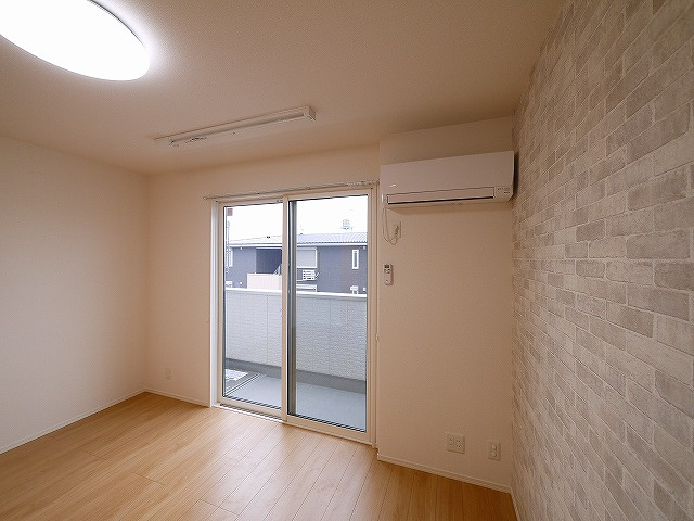 ボナール　A棟の居間・リビング|ゆったり過ごせるリビングです