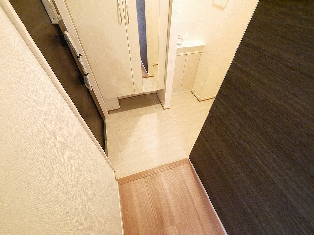 ボナール　B棟の玄関|明るい玄関です