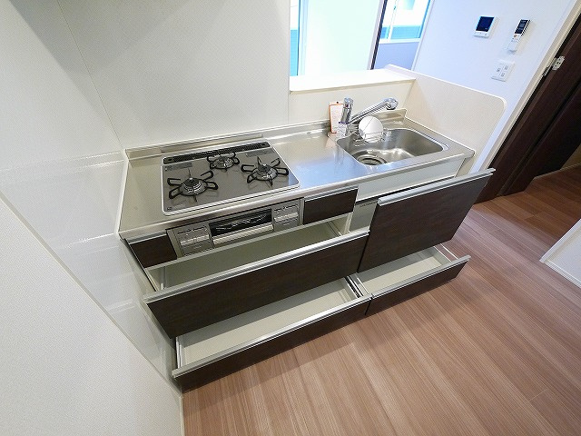 ボナール　C棟のキッチン|お料理しやすいキッチンです