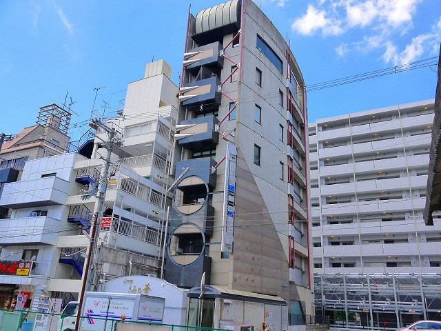 新大宮ファーストビルの外観