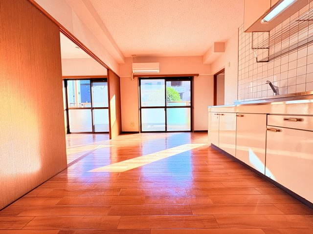 apartment 吉田