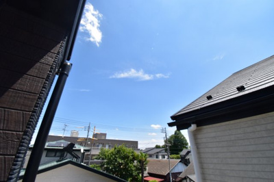 【展望】 | 小平市小川町1丁目　新築戸建て　6号棟 | 武蔵野の緑を存分に楽しめるのは、低層住宅地域ならではの眺望。夜は星空を見ながらご家族で語り合いを…