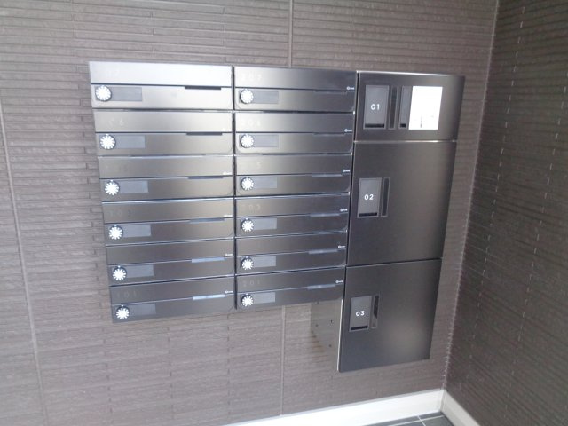 ラ・エスコルテのその他共用部分|宅配ロッカーございます