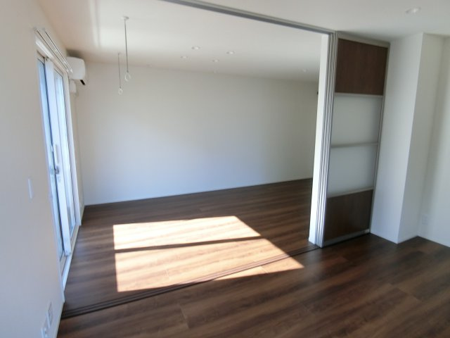 ラ・エスコルテの洋室