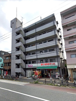 【外観】 | 京急大師線「川崎大師」駅・「東門前」駅まで徒歩圏内！コンビニが近くて急なお買い物に便利な立地♪鉄筋コンクリートの6階建てマンションです☆