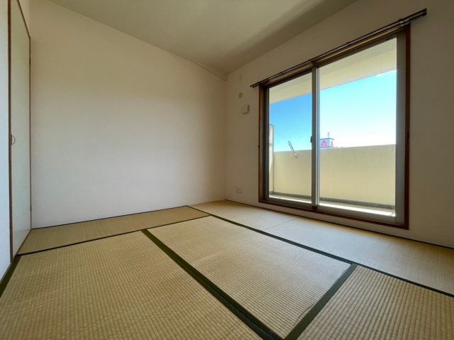 リュイール桃山台の和室