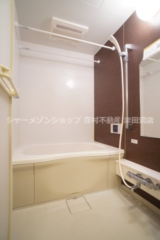 アーバンライフ前原の浴室