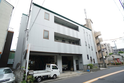 【外観】 | スリーベルズ | ★鉄骨造3階建てマンション★