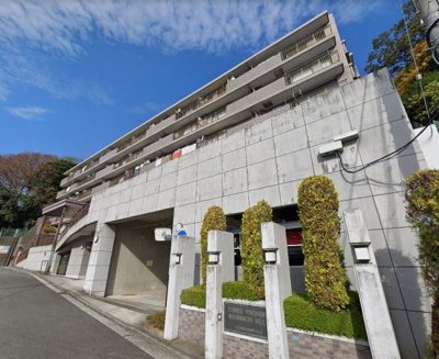 【外観】 | コスモ横浜和田町ヒルズ | 総戸数１０８戸、平成６年９月築、管理人は日勤勤務につき管理体制良好です♪