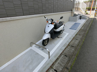【その他共用部分】 | 250cc以下のバイクも有料にて駐輪可能です！お気軽にご相談ください☆