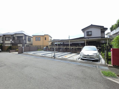 【駐車場】 | ルピナス西寺尾弐番館 | 機械式駐車場です。