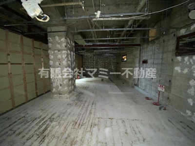 【内装】 | 高架下店舗K