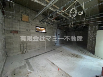【内装】 | 高架下店舗K