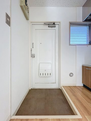 【玄関】 | レ・スタ野方 | 月額管理料無料！賃貸管理はアブレイズパートナーズにお任せを！