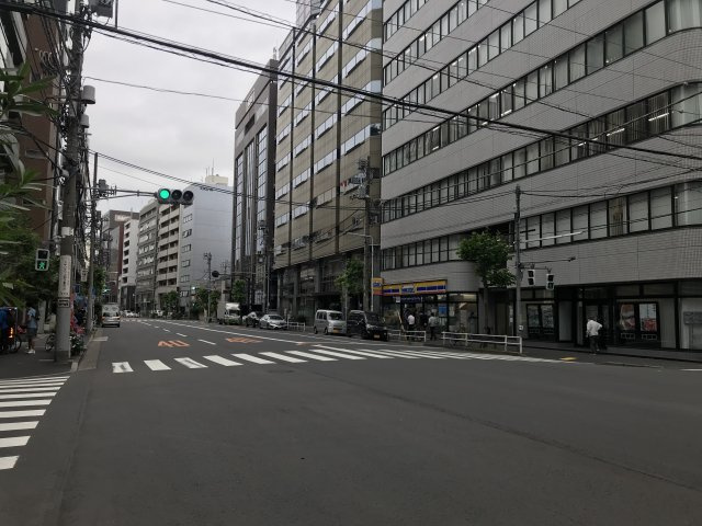 サンフィールドビルの駐車場