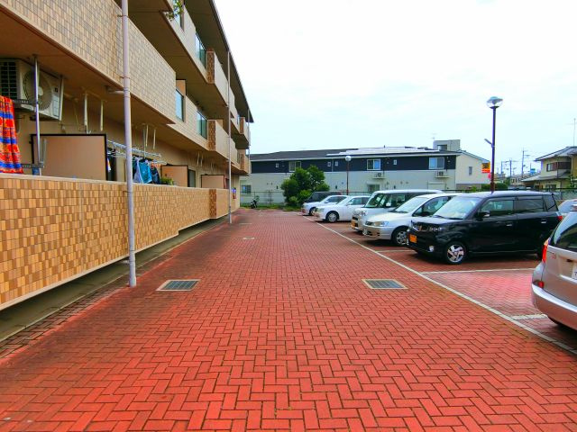 さんさん北野田の駐車場