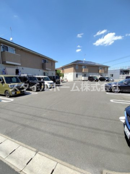 【駐車場】 | アスター若宮 | 駐車場です