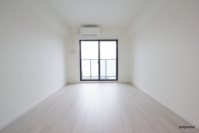 S-RESIDENCE三国WEST　仲介手数料無料の居間・リビング