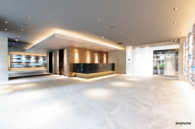 S-RESIDENCE三国WEST　仲介手数料無料のロビー