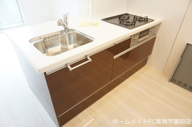 熊本市東区長嶺東６丁目のアパートのキッチン