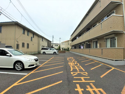 【駐車場】 | ジラソーレ | 駐車場です