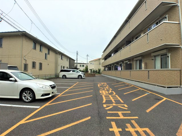 【駐車場】 | ジラソーレ | 駐車場です
