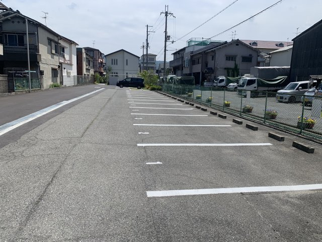  | 南植松町1丁目　月極駐車場