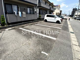 【駐車場】 | 駐車場完備です