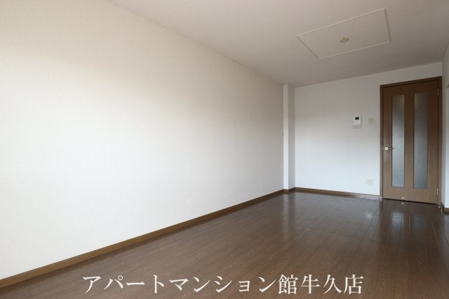 ヴィザージュの居間・リビング