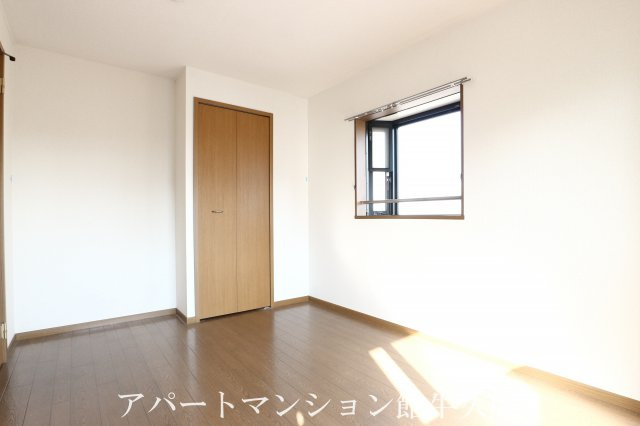 ヴィザージュの洋室
