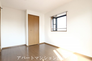 【洋室】 | ヴィザージュ