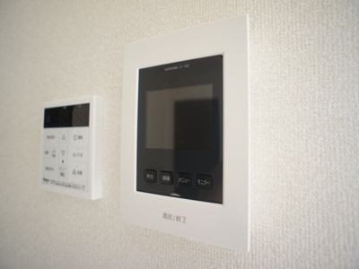 【セキュリティ】 | ヴィヴァーチェⅠ | 訪問者の確認ができるTVドアホン付きです♪