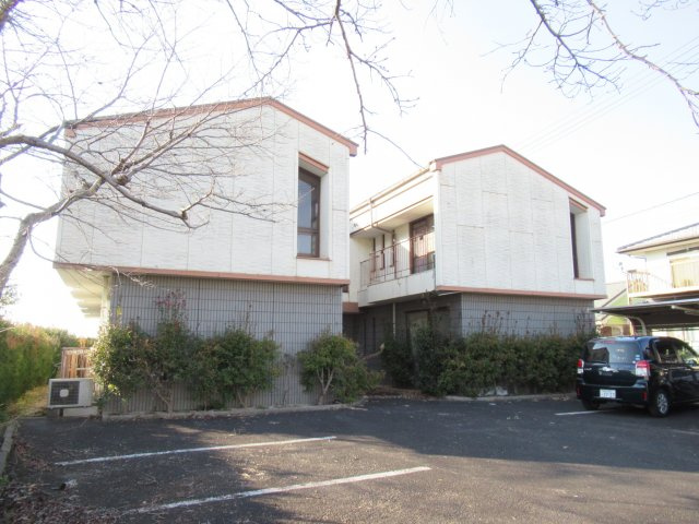 津山市沼　社員寮跡の外観