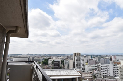 【展望】 | グランパーク立川 | 景色を遮るものがないと、陽の光を長い時間浴びられます。空気も澄んでいるように感じますね。