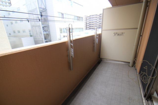 エトワール新大阪のバルコニー