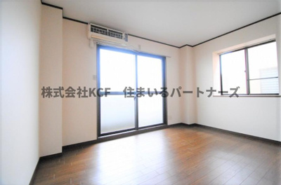 【内装】 | リーベンハオス | 内装は落ち着いています