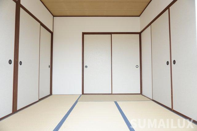 メゾン・オノウエの和室