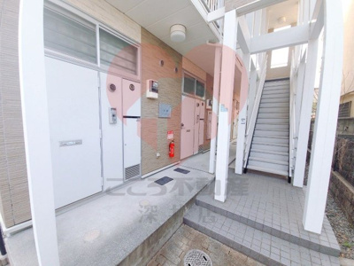 【エントランス】 | レオパレス六条