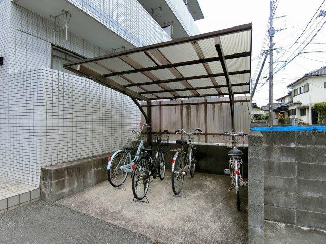 高田ビルの設備|駐輪場があります